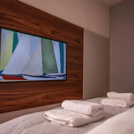 Апартаменты Kira Hvar