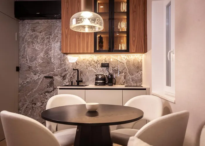 Kira Hvar * Hvar Town